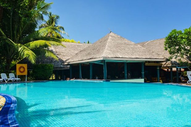 Hudhuran_piscine