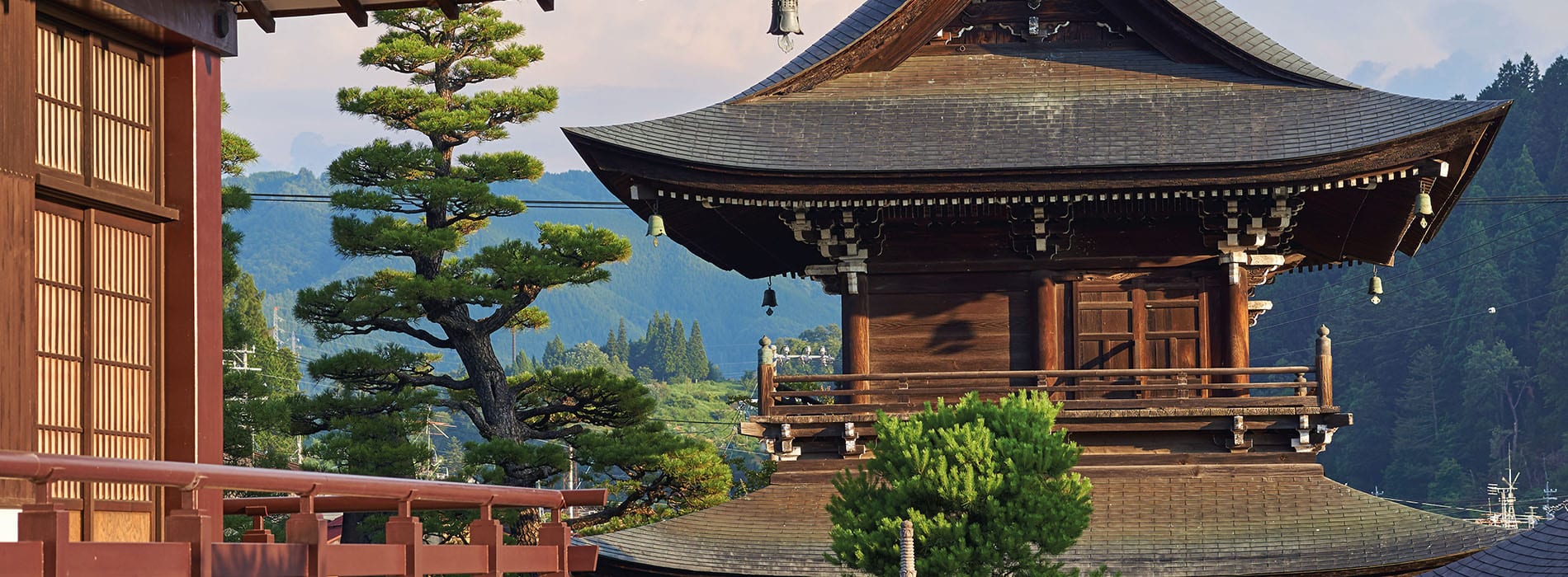 Takayama_japon_1900x700