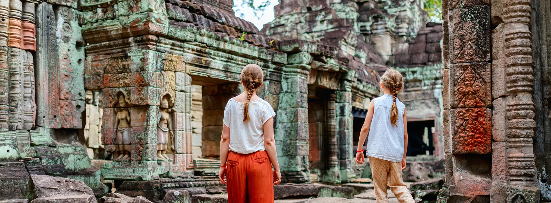 Angkor_Famille_1900x700